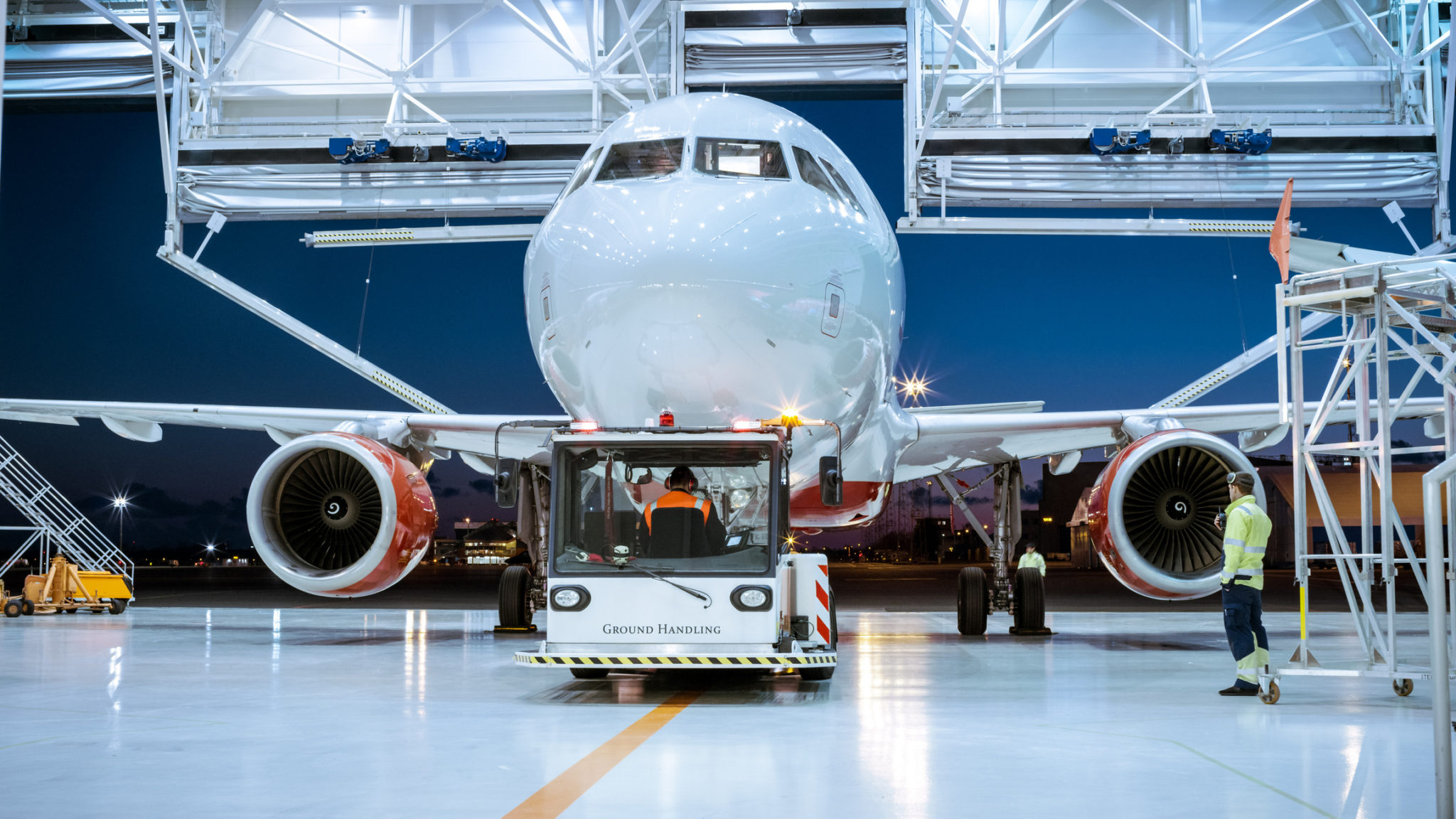 Bringing GPS inside Hangars with a GPS Repeater GPS World from Chronos